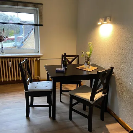 Feddersen Living Grosse - Garten - Terrasse - Smart Tv - Netflix برونسبوتل